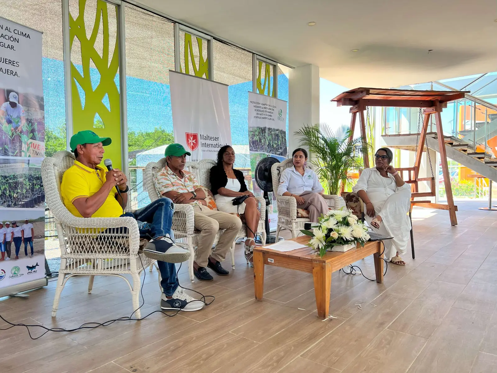 Celebrando Logros y Compromisos en el Foro de Experiencias Comunitarias del Proyecto Manglares